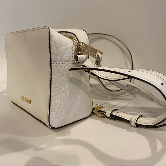 White Rebecca Minkoff handbag - Picture 12 of 16